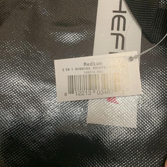 SheFit 2 in 1 Running Shorts Green Conquer and Print Size M NWT - Picture 9 of 12